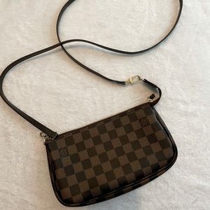 Louis Vuitton Crossbody Purse